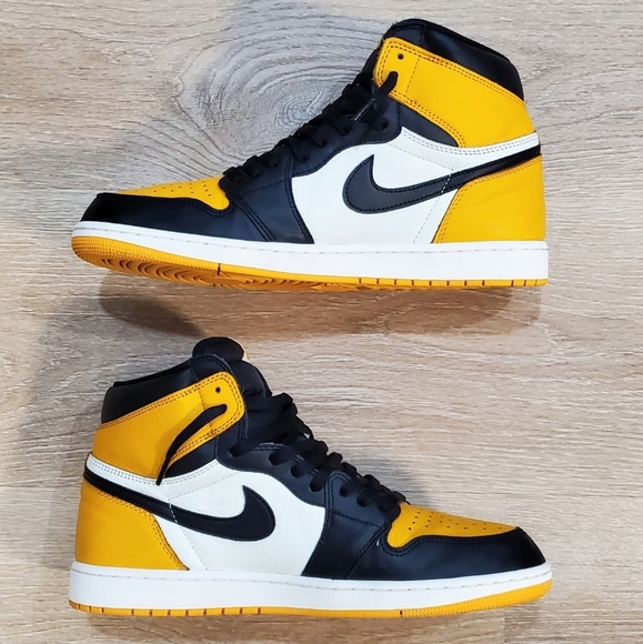 Size 13 - Nike Air Jordan 1 Retro High OG Taxi Yellow Toe  555088-711 Pre-Owned - Picture 5 of 12